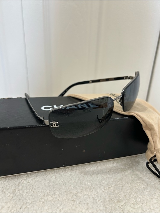 CHANEL Accessories - Chanel 4113 Rimless CC Logo Sunglasses Silver Gray 65-15-120 with Box & Pouch